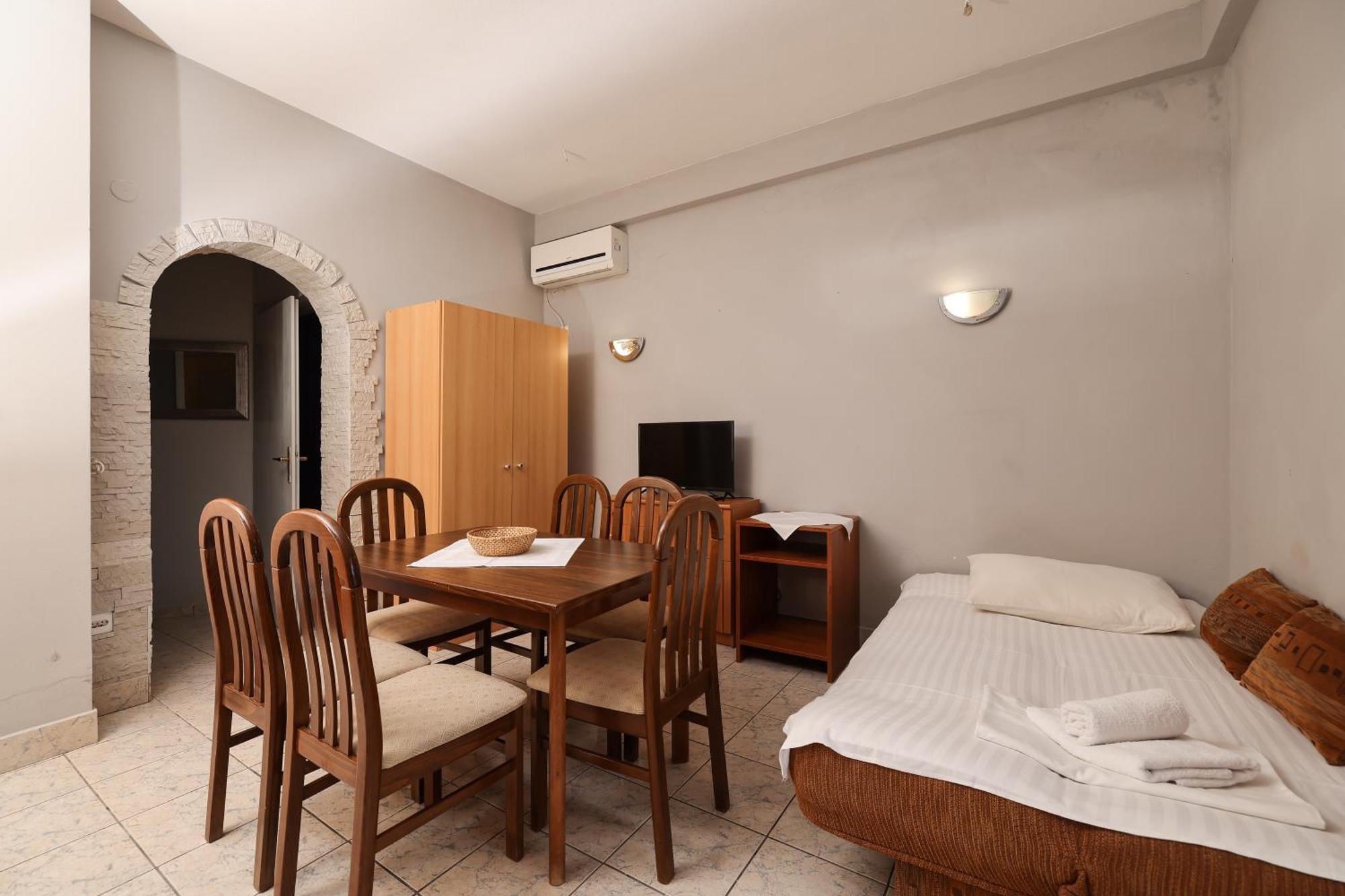 Villa Lana Tribunj  Ngoại thất bức ảnh